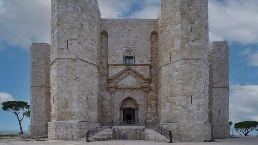 Castel del monte  andria